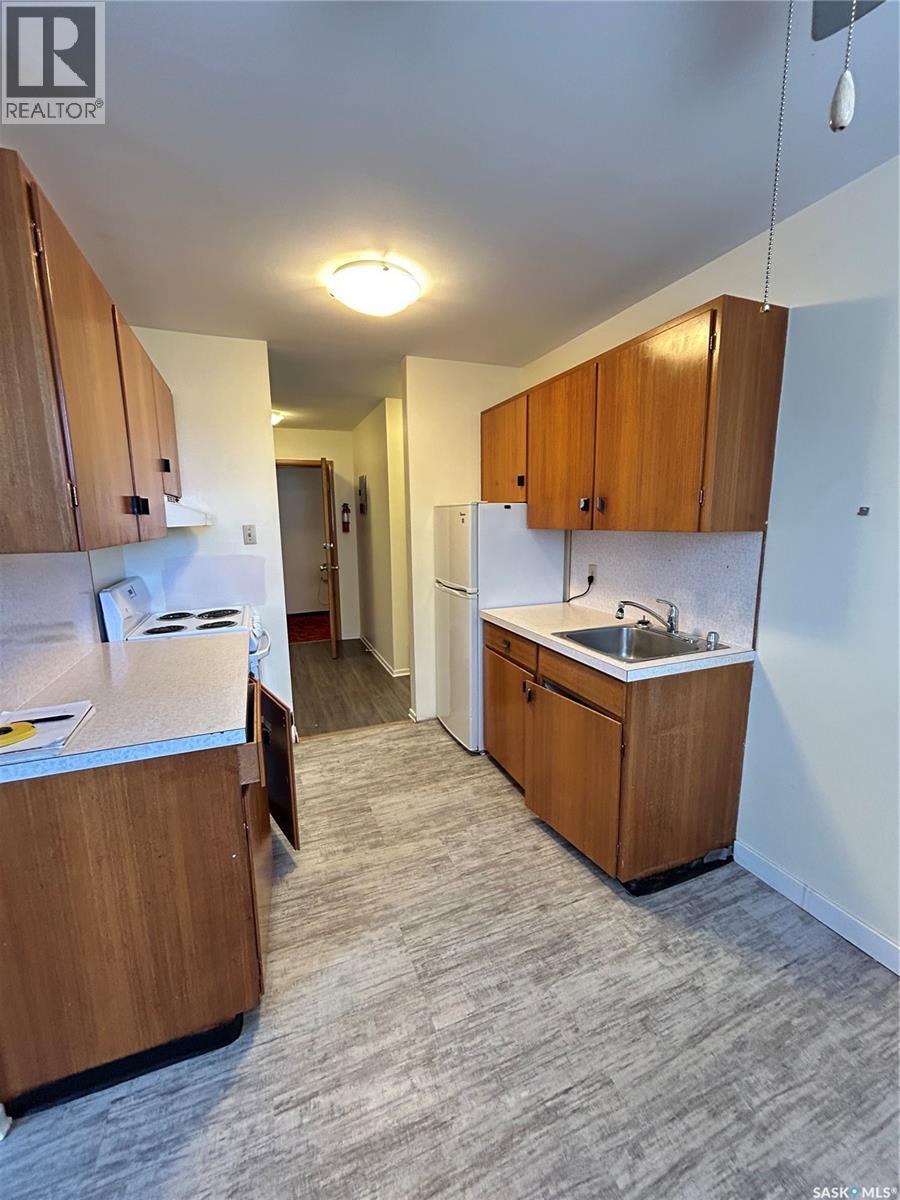 15 4th Avenue Property Photo 10