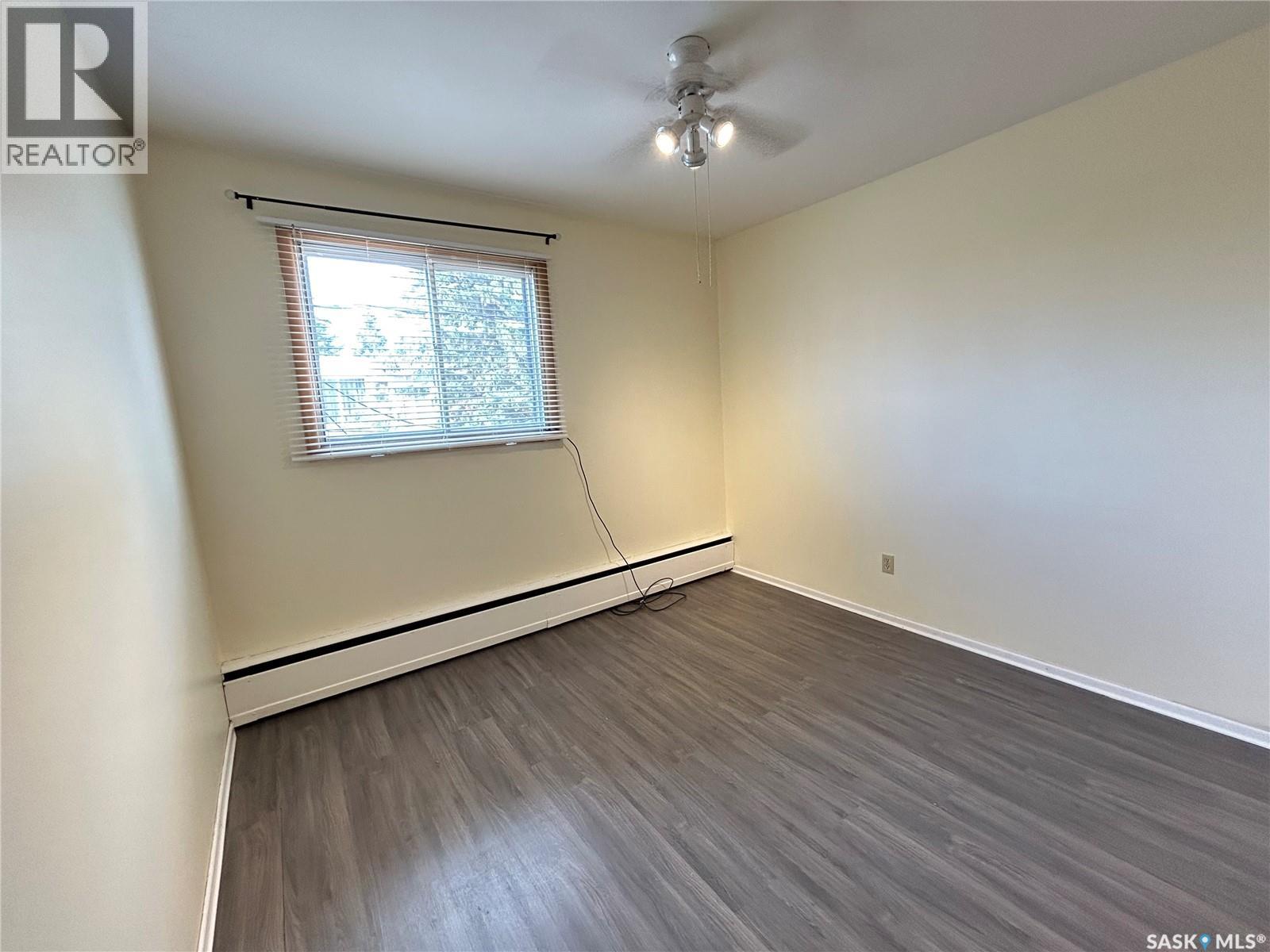 15 4th Avenue Property Photo 16