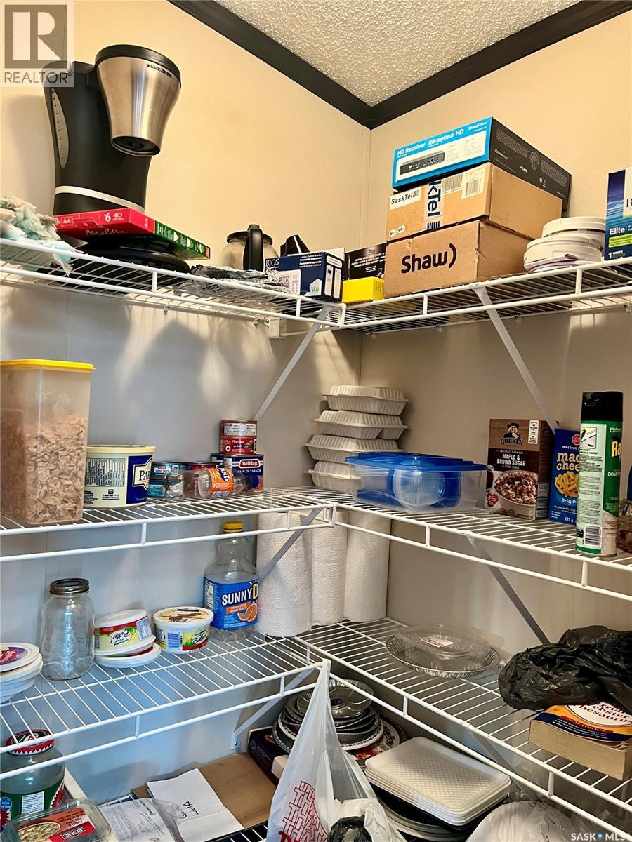 42 2nd Street Property Photo 7