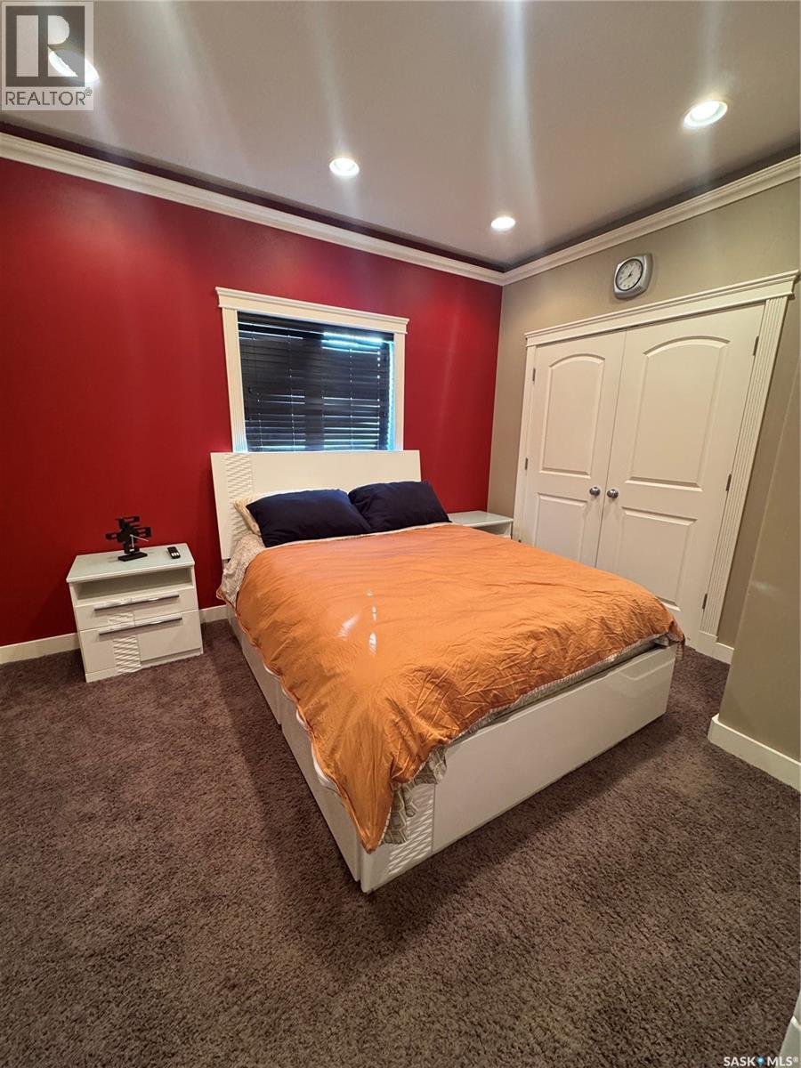 916 3rd Street Se Property Photo 11