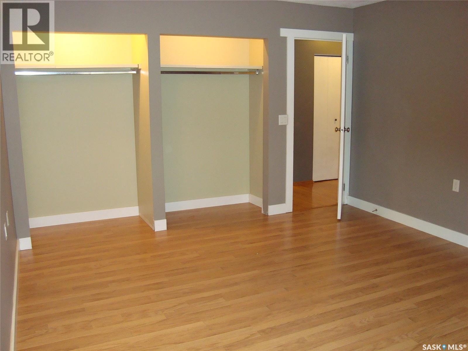 105 4th Avenue W Property Photo 17