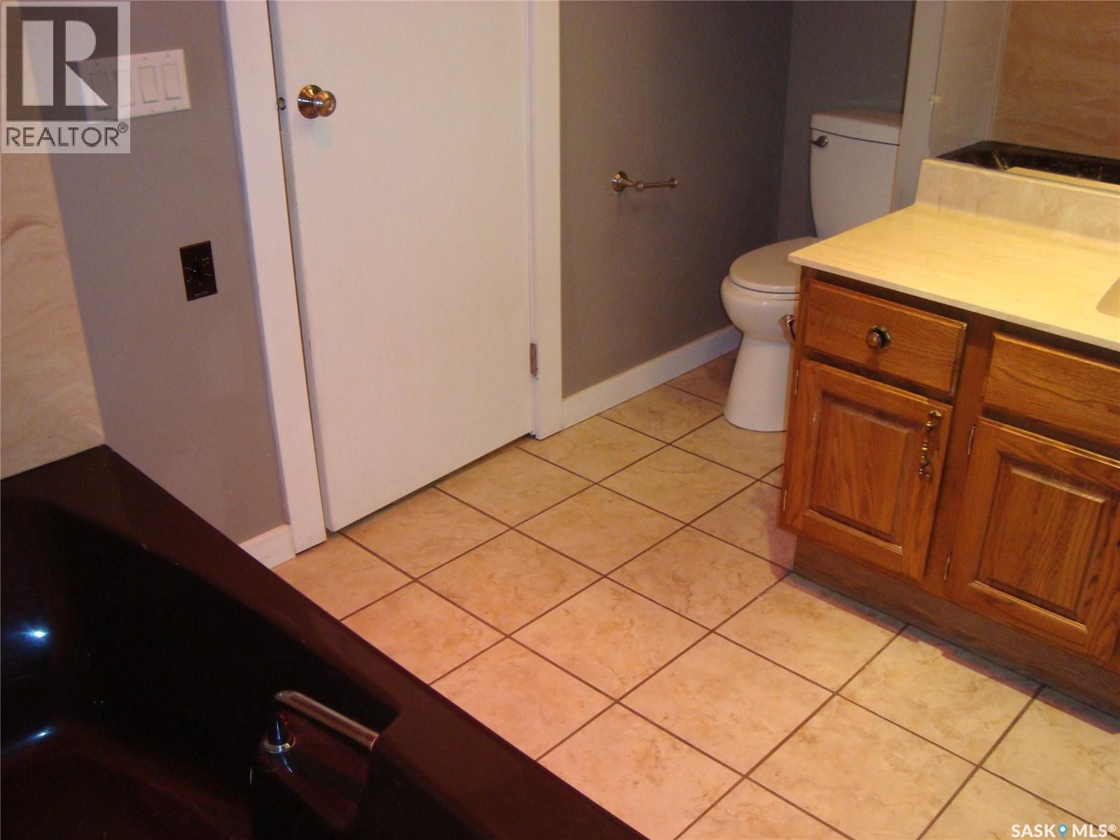 105 4th Avenue W Property Photo 18