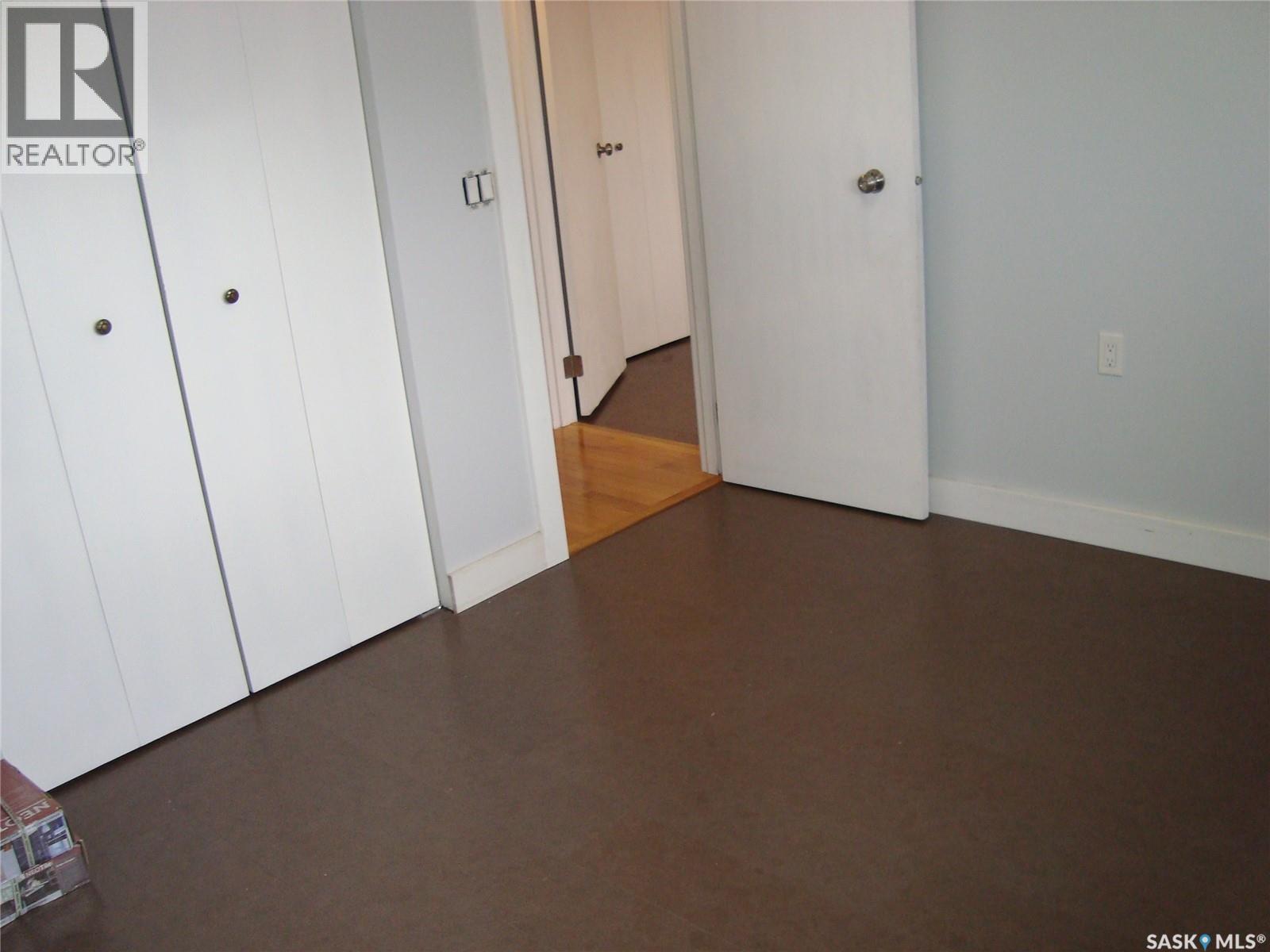 105 4th Avenue W Property Photo 23