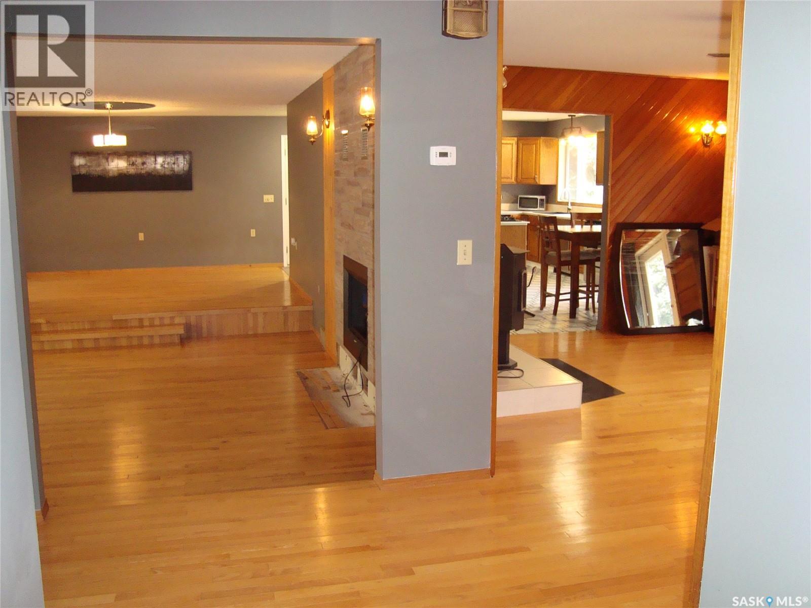 105 4th Avenue W Property Photo 24
