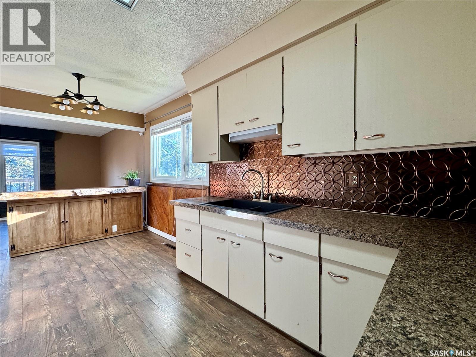 103 Cottonwood Crescent Property Photo 10