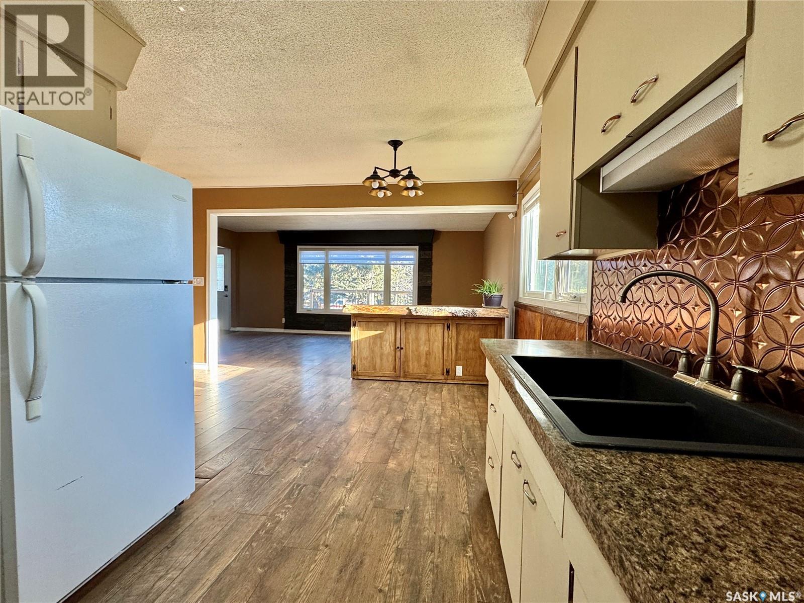 103 Cottonwood Crescent Property Photo 12