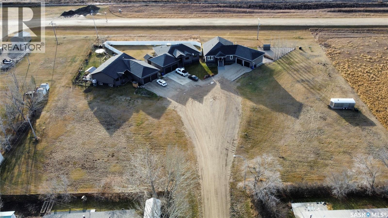 108 Canada Court Property Photo 4