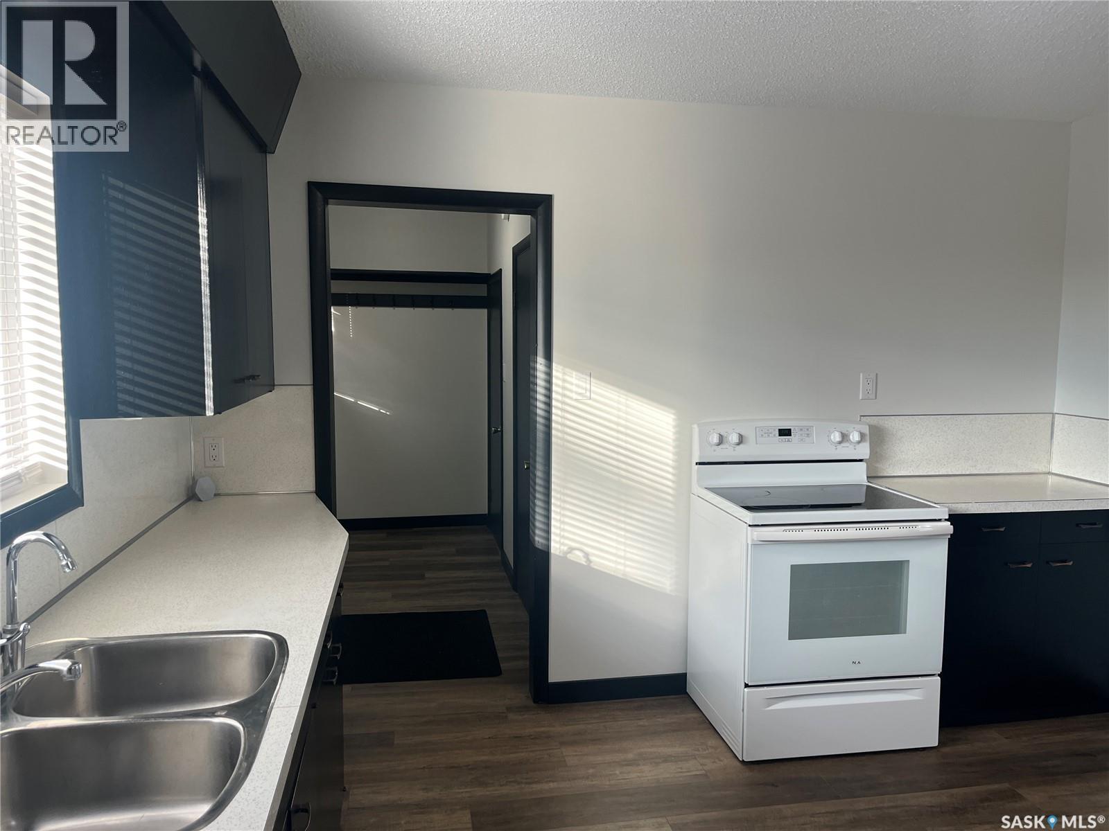 405 Nelson Avenue Property Photo 11