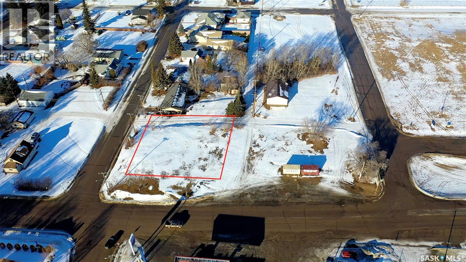 601 Nipawin Road E Property Photo 2