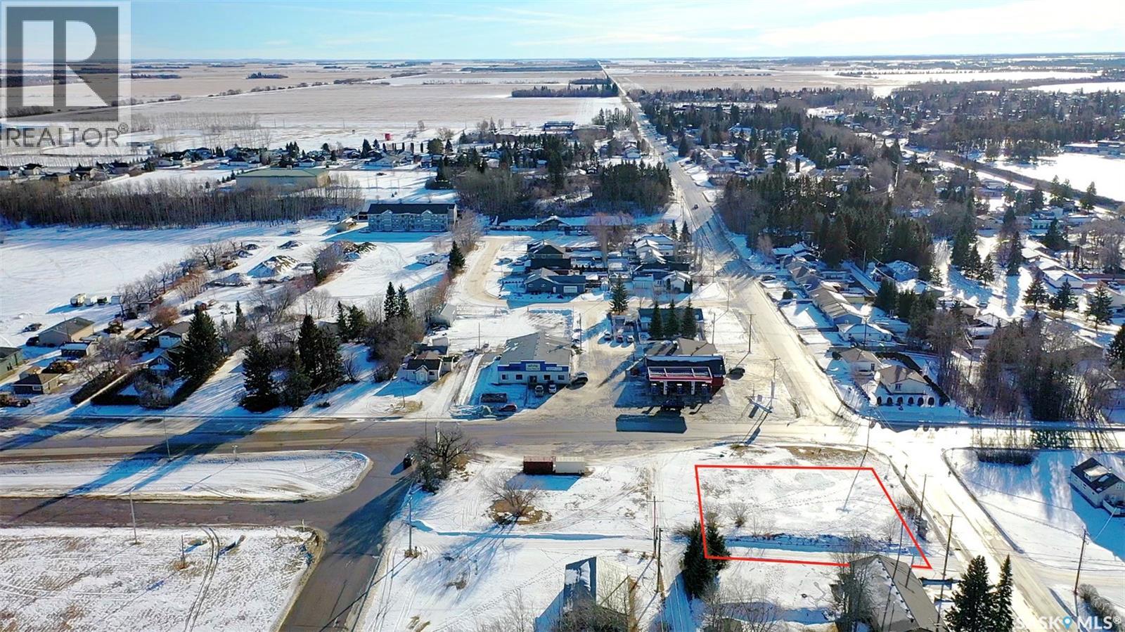 601 Nipawin Road E Property Photo 3