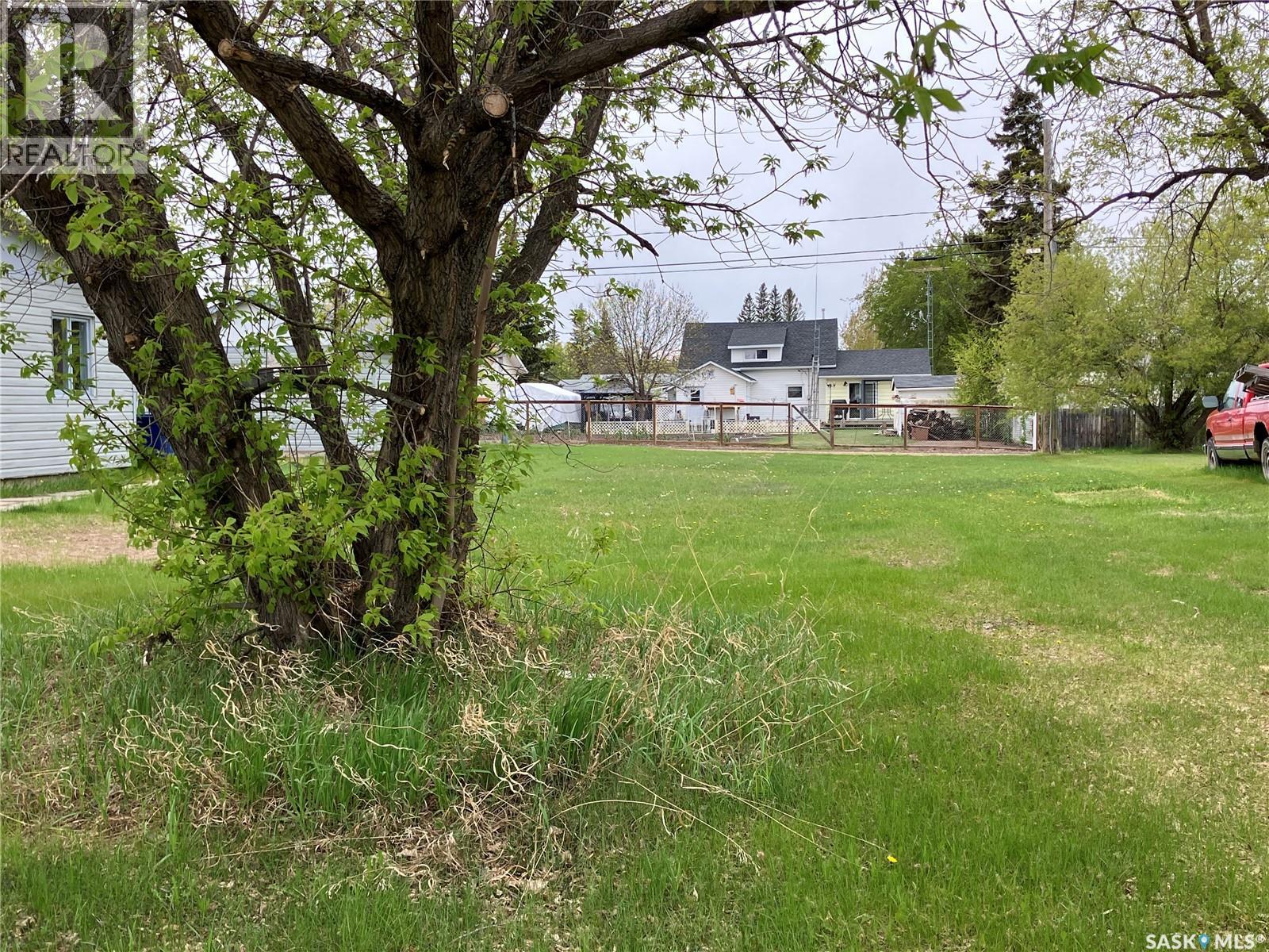 222 6th STREET N Property Photo 1