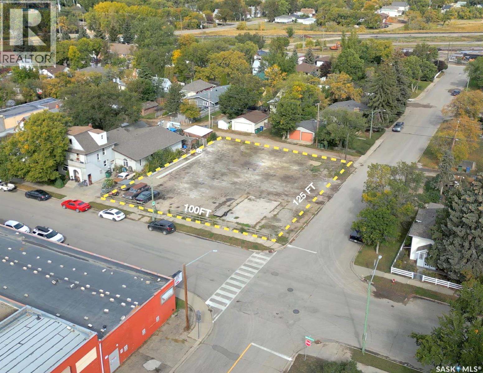 480 Athabasca Street E Property Photo 1