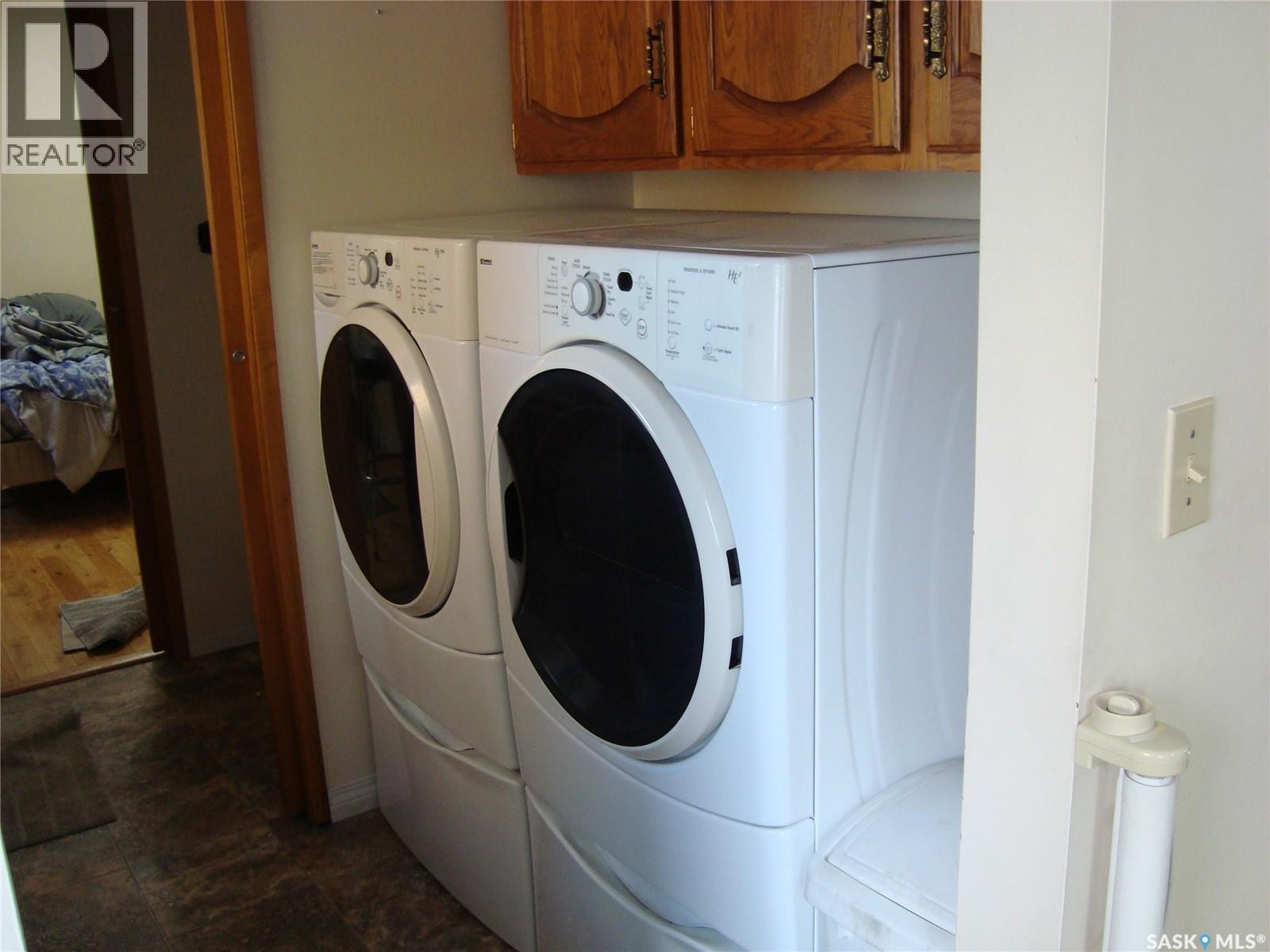 111 2nd Street E Property Photo 7