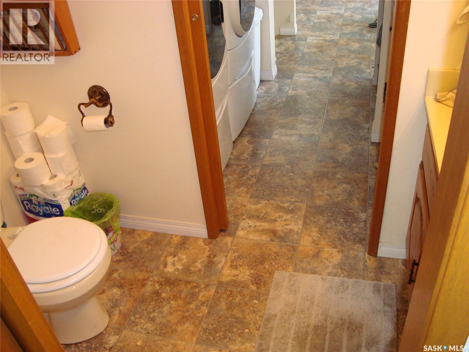111 2nd Street E Property Photo 8