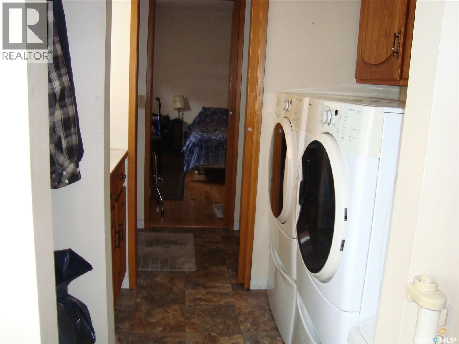 111 2nd Street E Property Photo 9