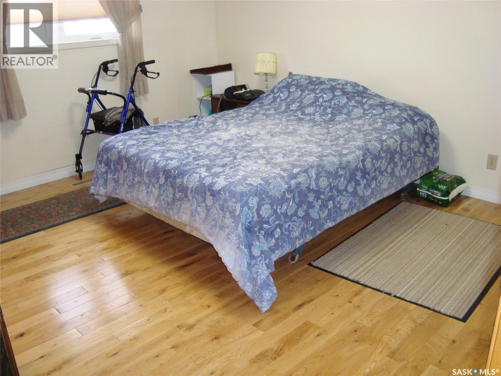 111 2nd Street E Property Photo 11