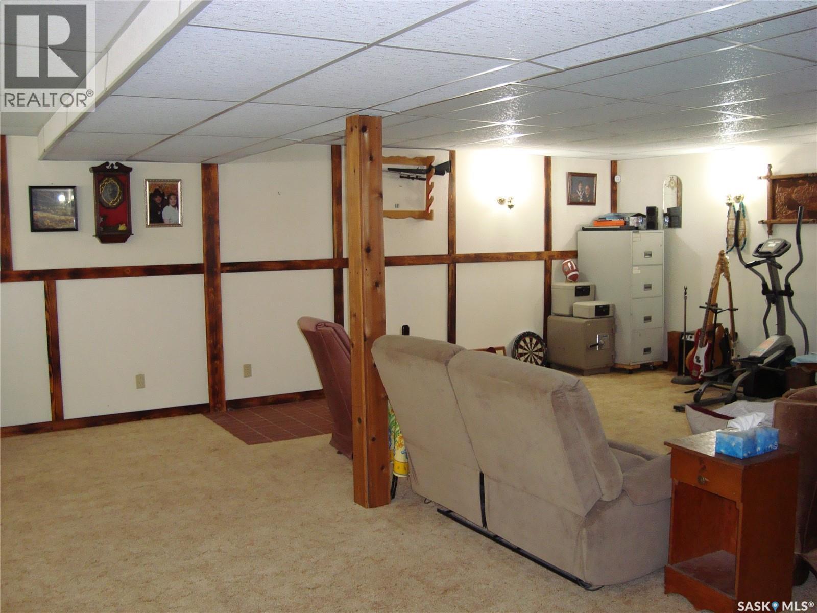 111 2nd Street E Property Photo 14