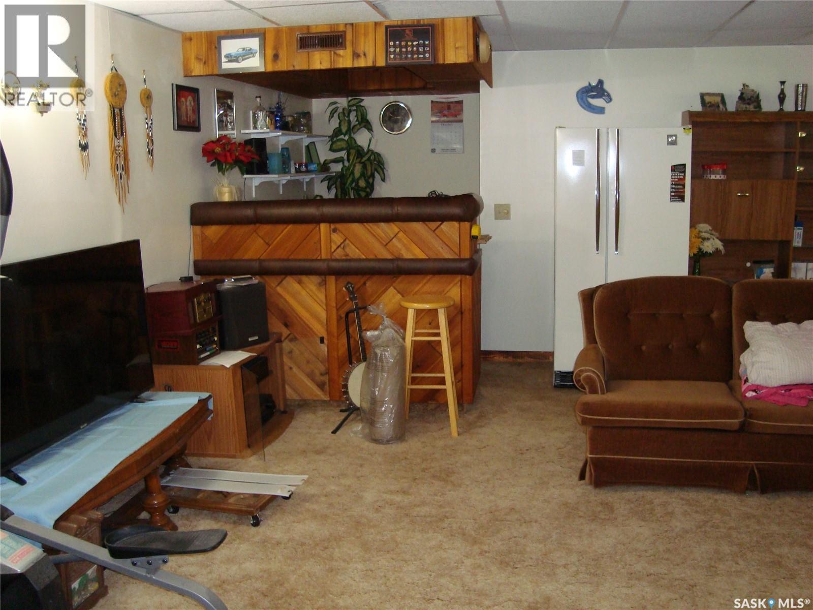 111 2nd Street E Property Photo 16