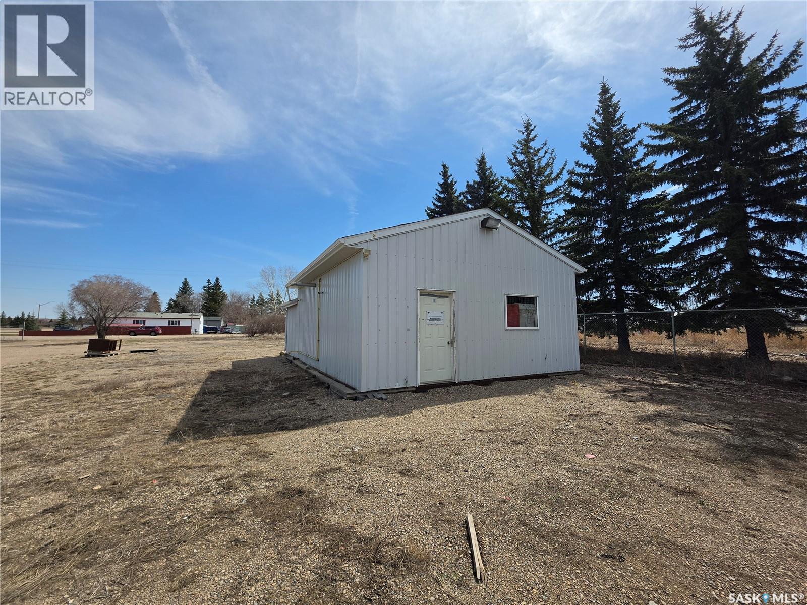 591 35th Street W Property Photo 1