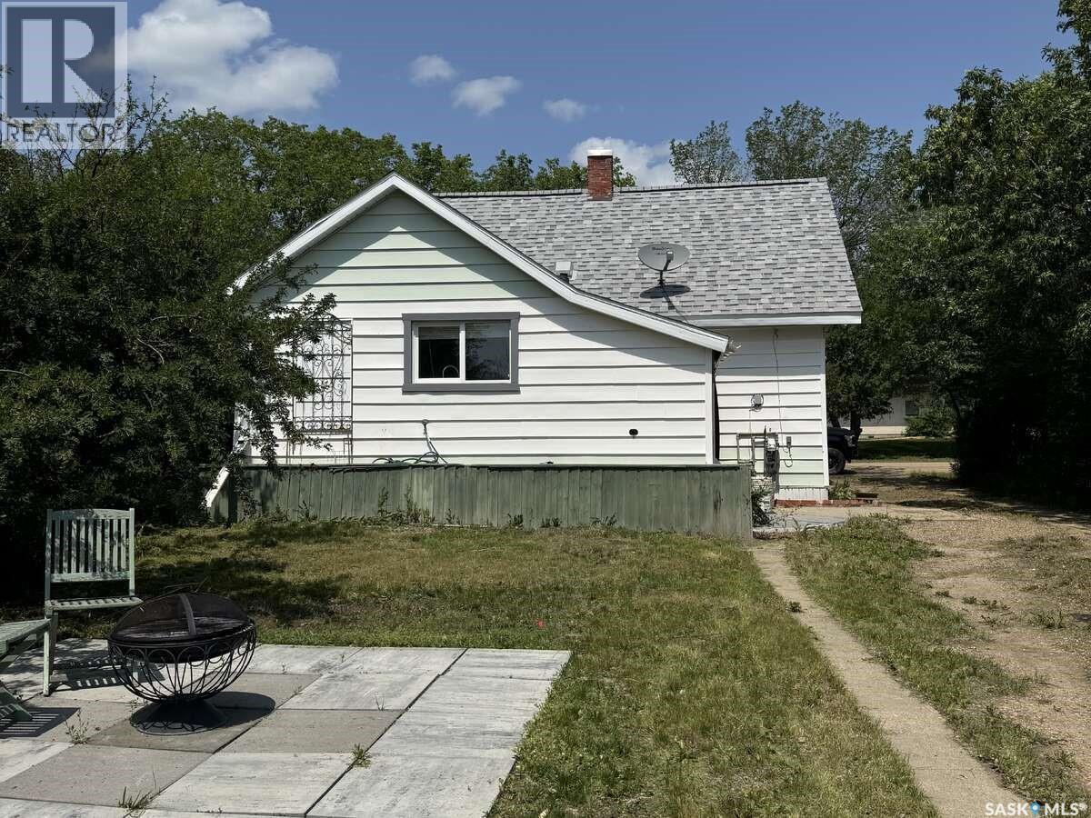 114 3rd Avenue Property Photo 6