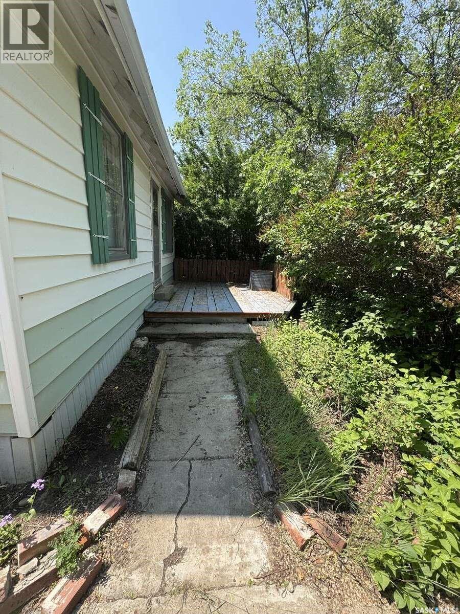 114 3rd Avenue Property Photo 8