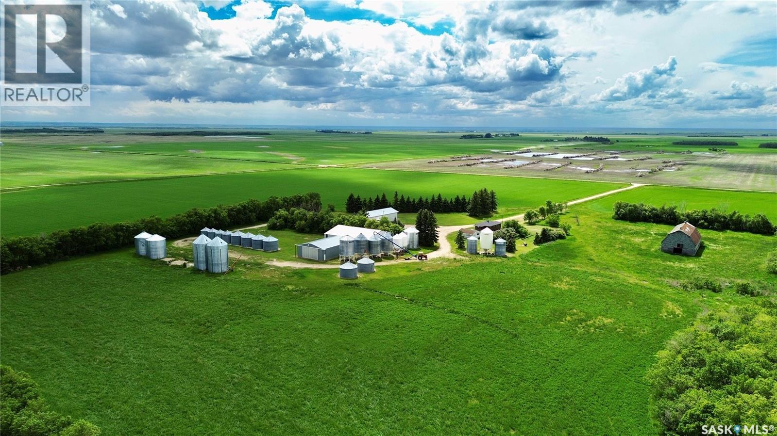 Ruecker Acreage Property Photo 5