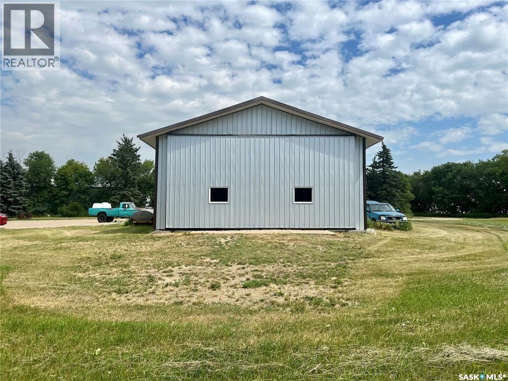Ruecker Acreage Property Photo 12