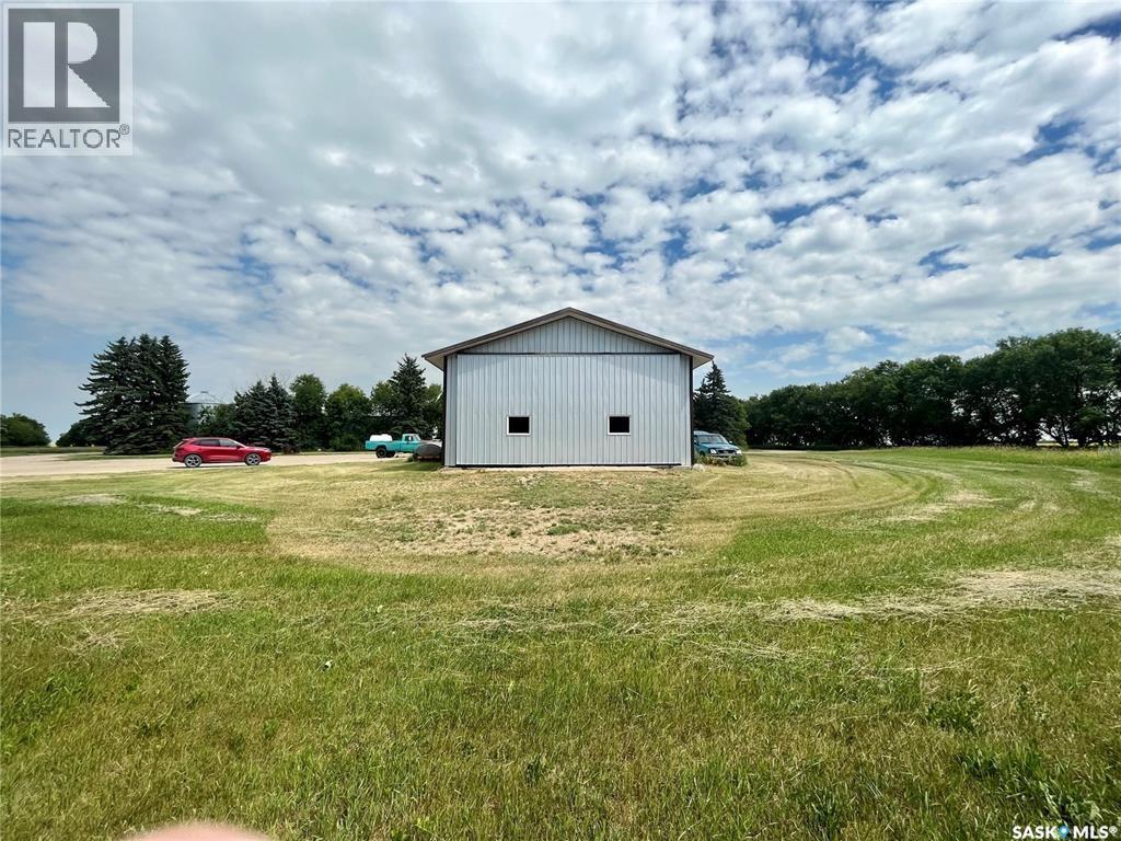Ruecker Acreage Property Photo 22