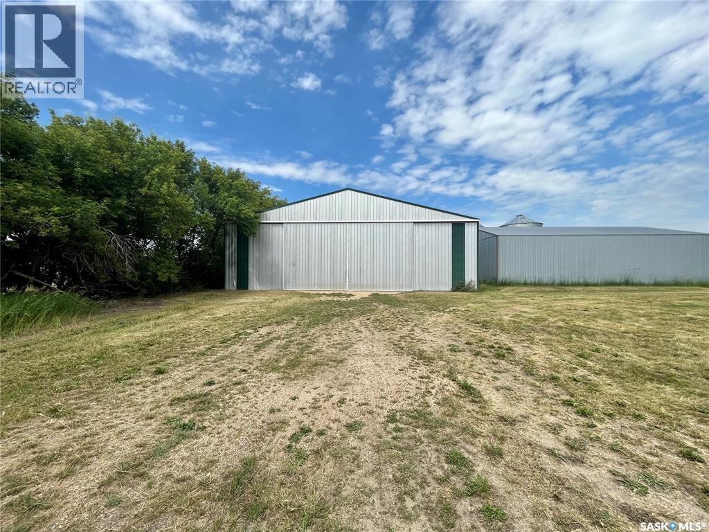 Ruecker Acreage Property Photo 24