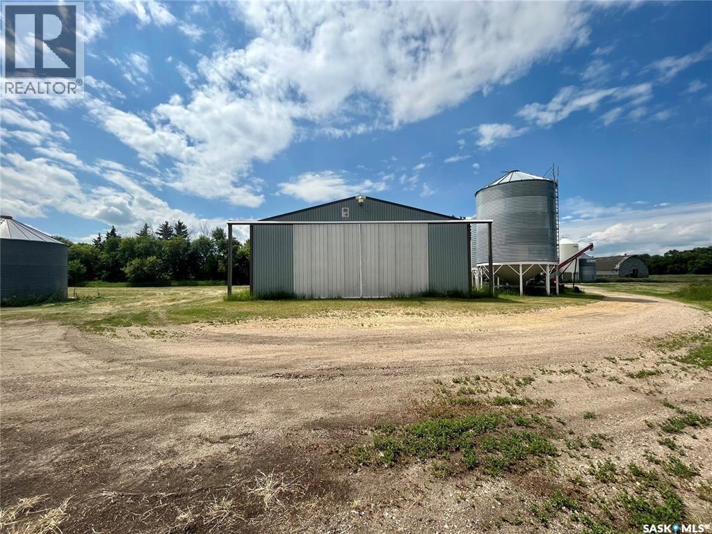 Ruecker Acreage Property Photo 42