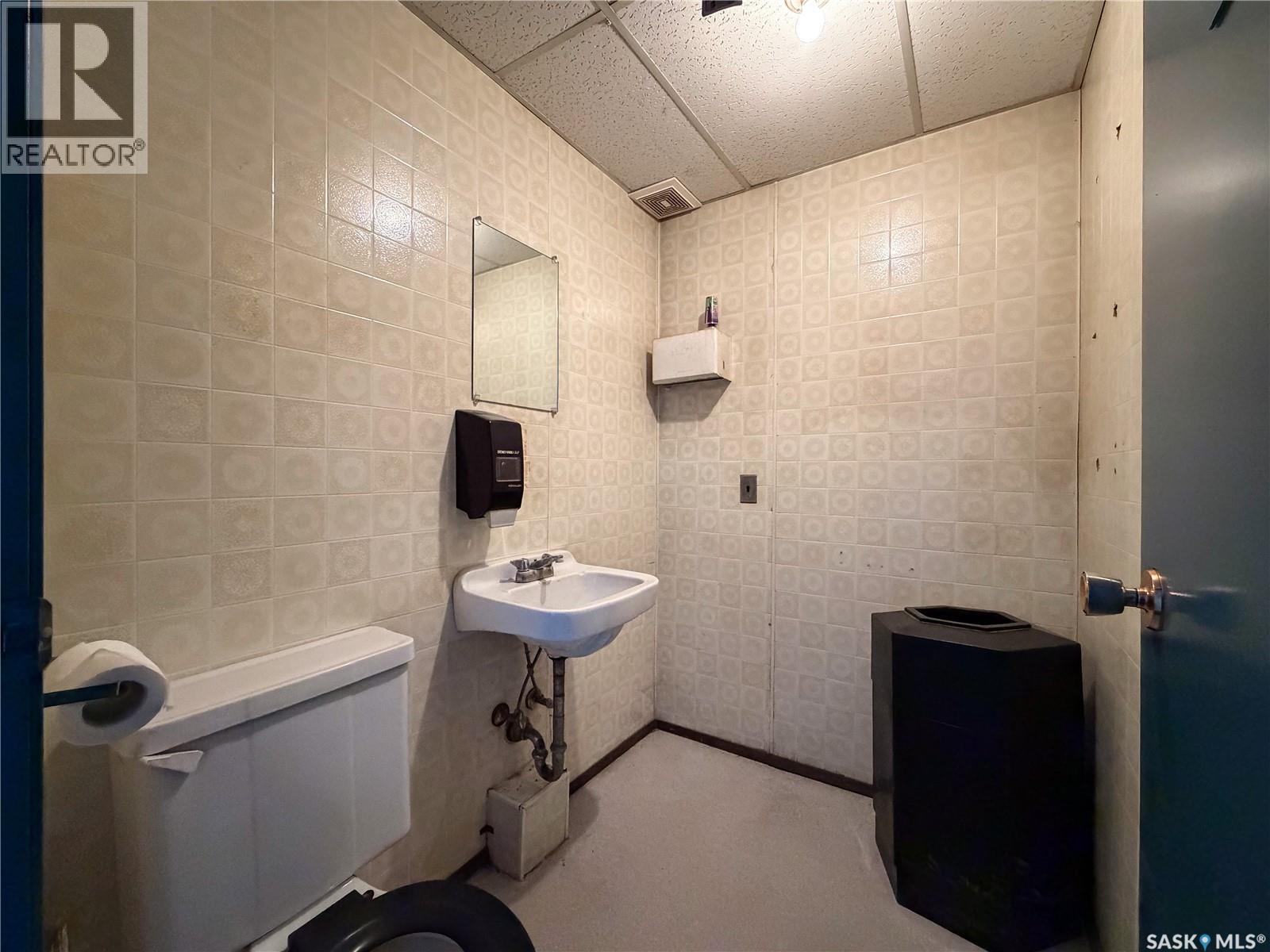 870 3rd Avenue W Property Photo 11