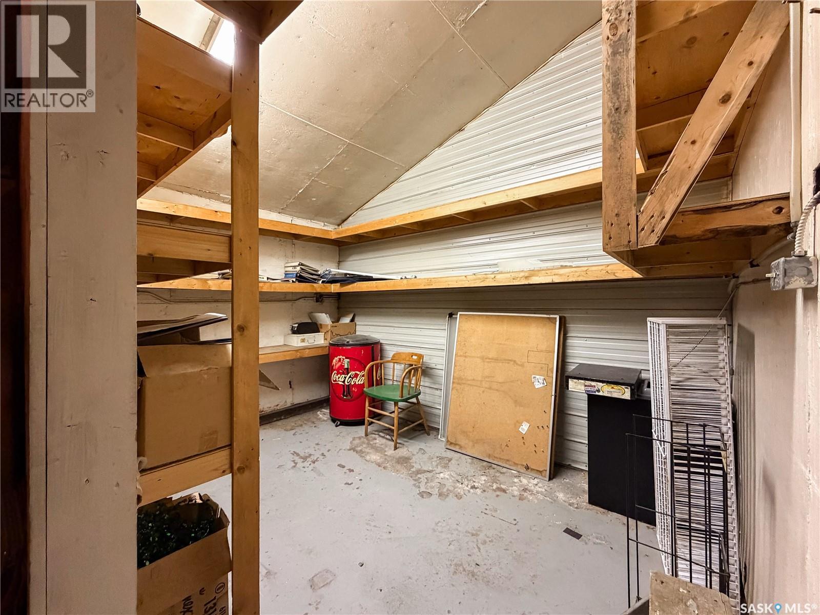 870 3rd Avenue W Property Photo 16
