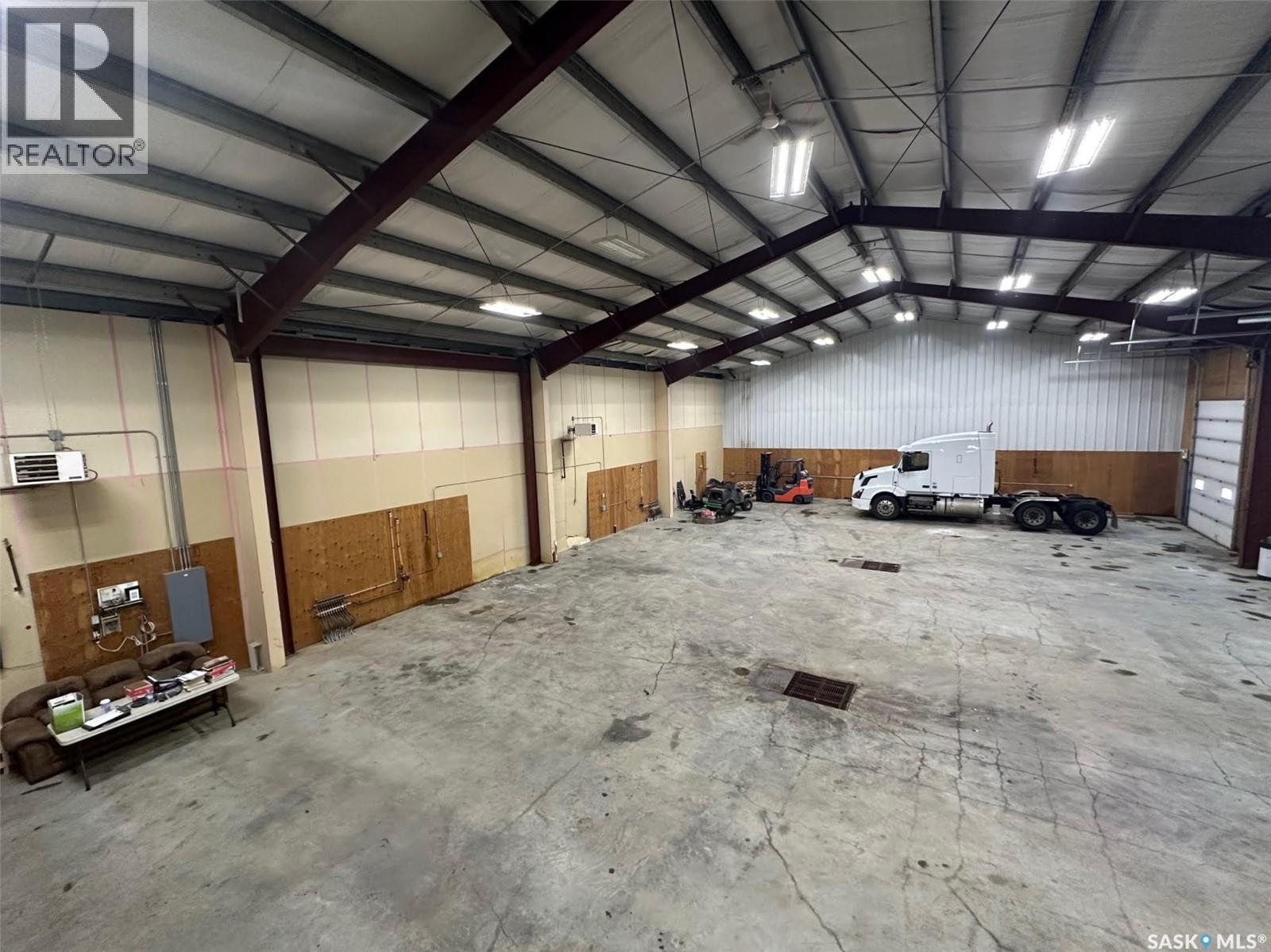 9 250 North Service Road W Property Photo 18