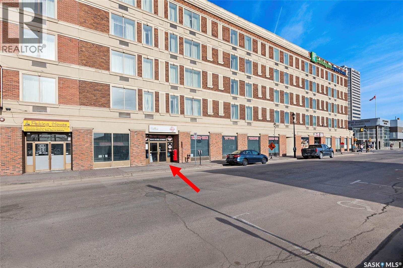 1840 ROSE STREET Property Photo 1