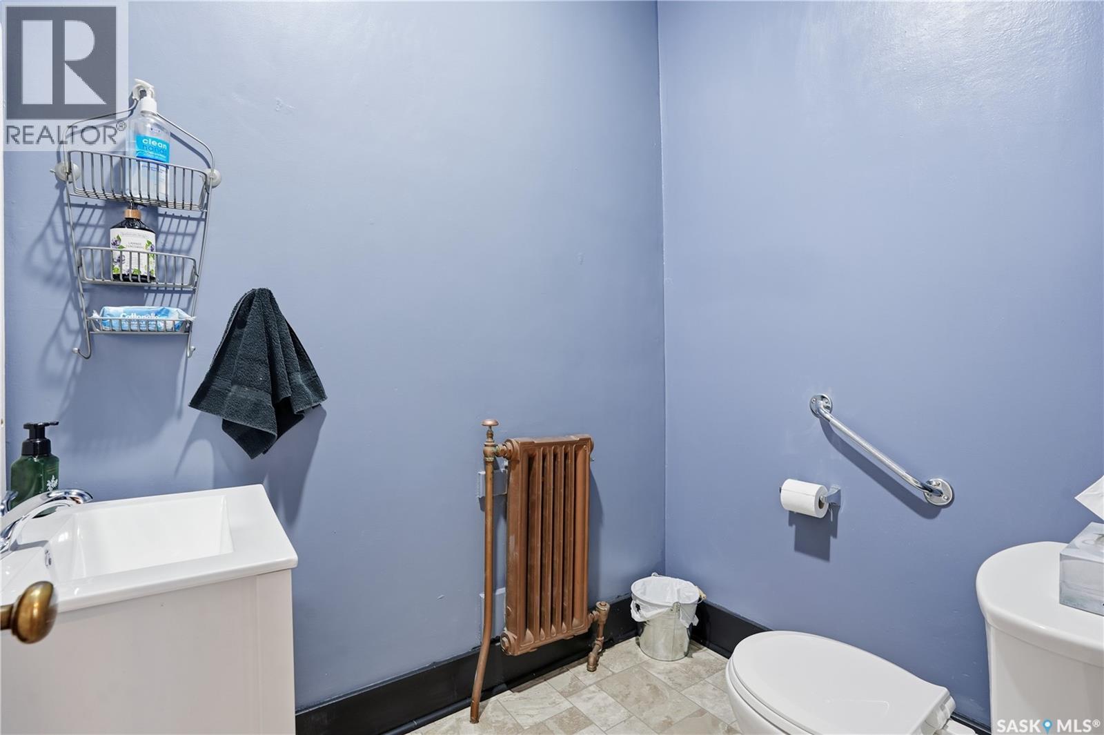 418 Main Street Property Photo 17