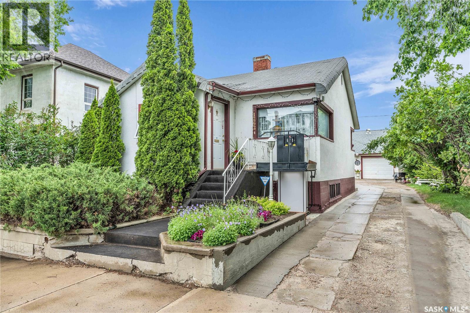 1262 103rd Street Property Photo 2