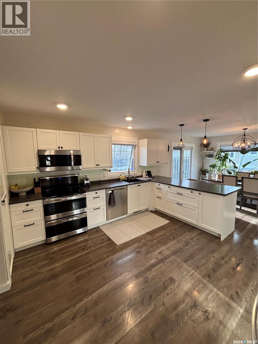 845 Prospect Avenue Property Photo 3