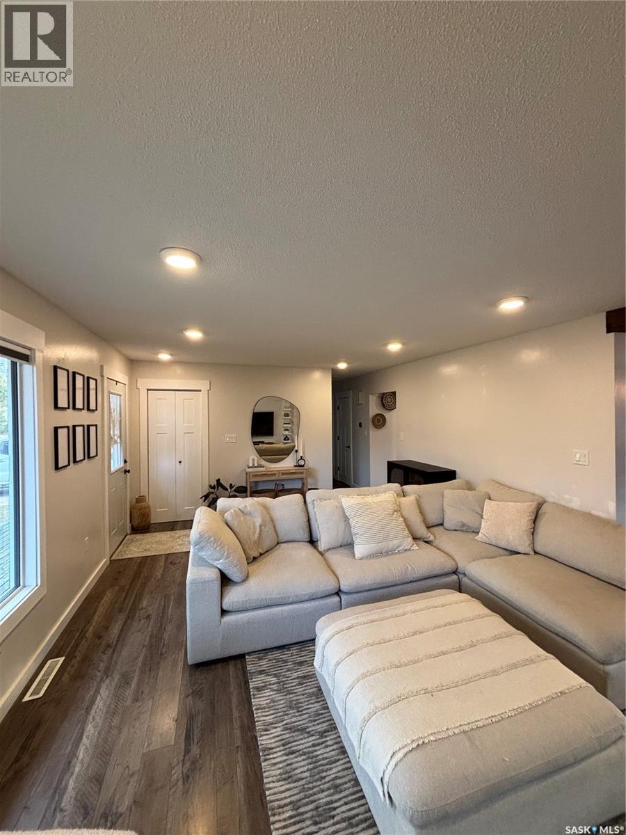 845 Prospect Avenue Property Photo 6