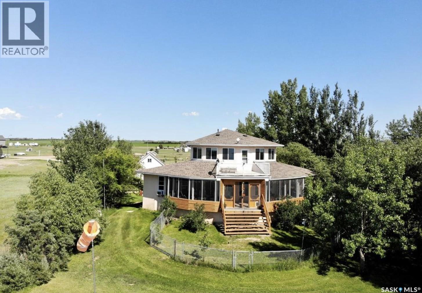 14 Gordon Drive Property Photo 2
