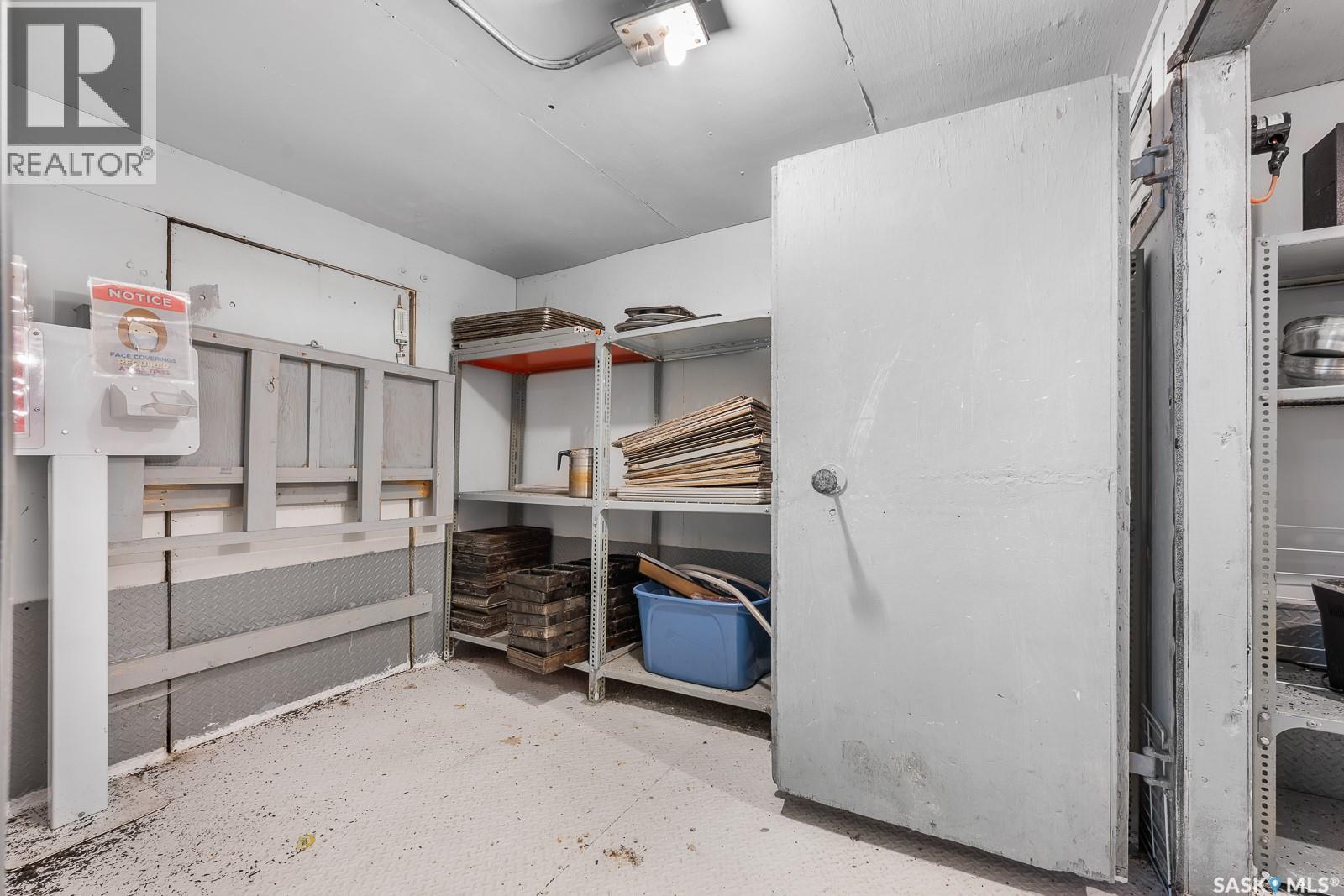 254 Railway Avenue Property Photo 13
