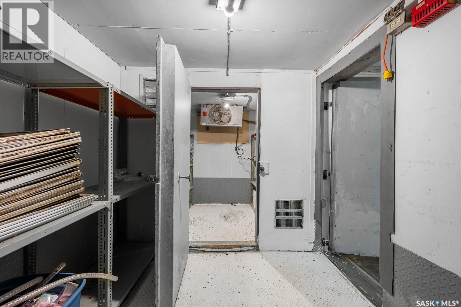 254 Railway Avenue Property Photo 14