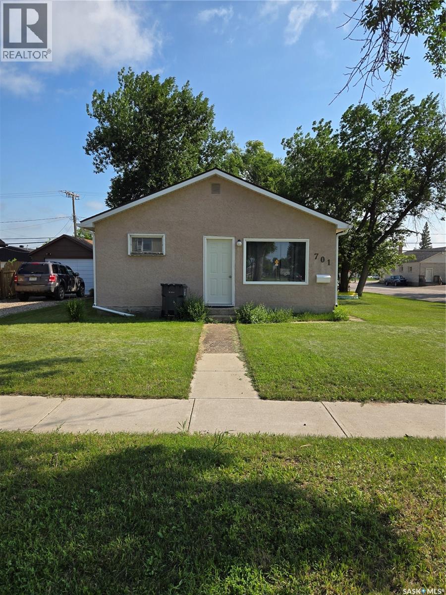 701 3rd Street Property Photo 1