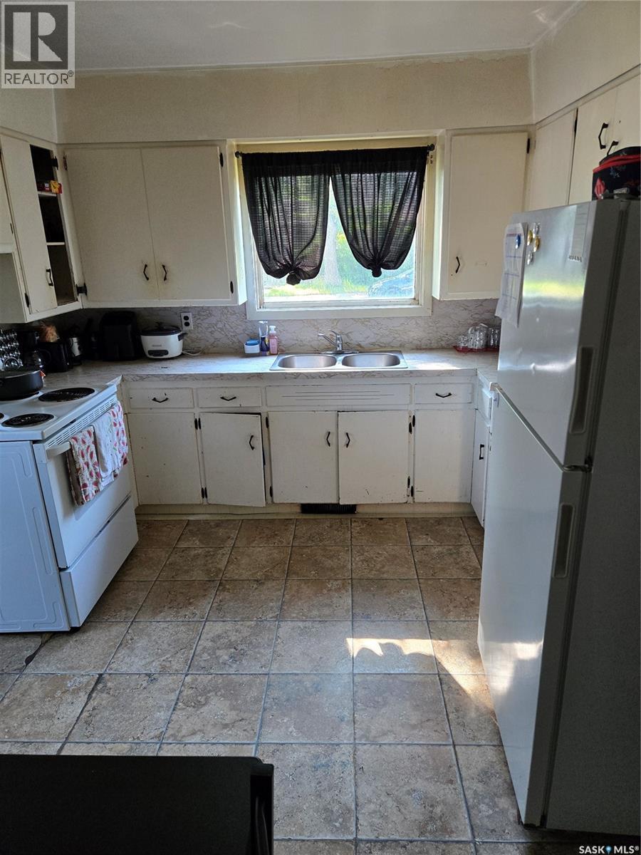 701 3rd Street Property Photo 5