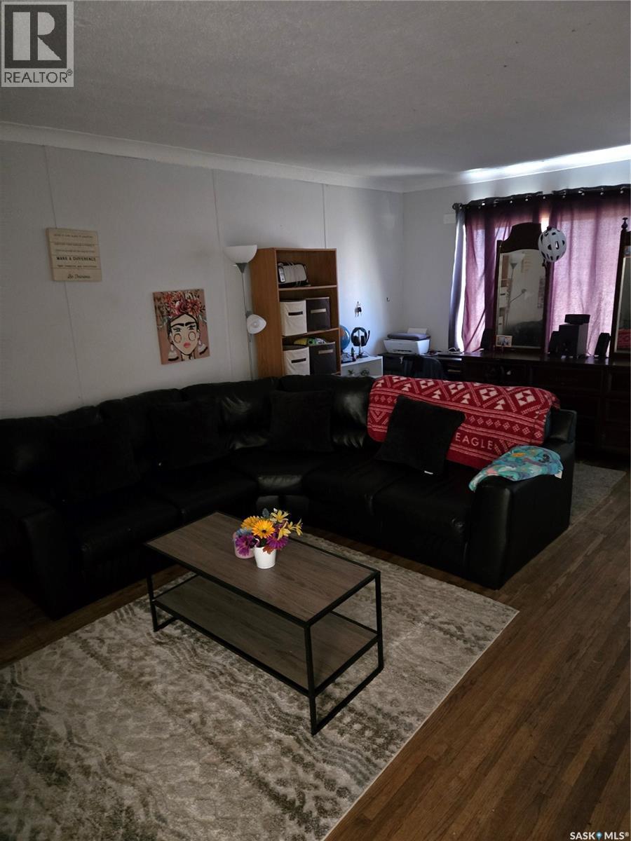 701 3rd Street Property Photo 8