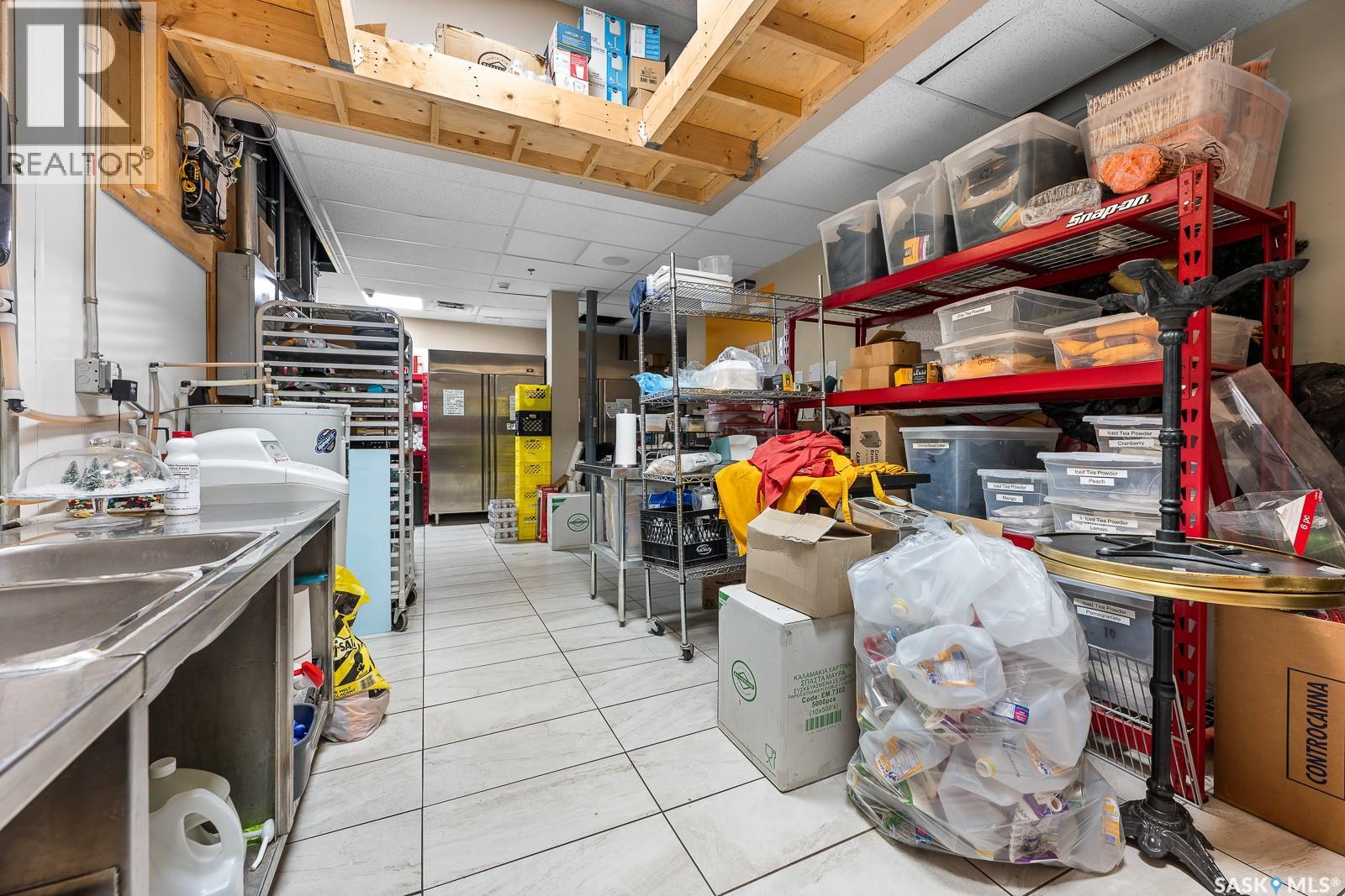 2075 Prince Of Wales Drive Property Photo 16