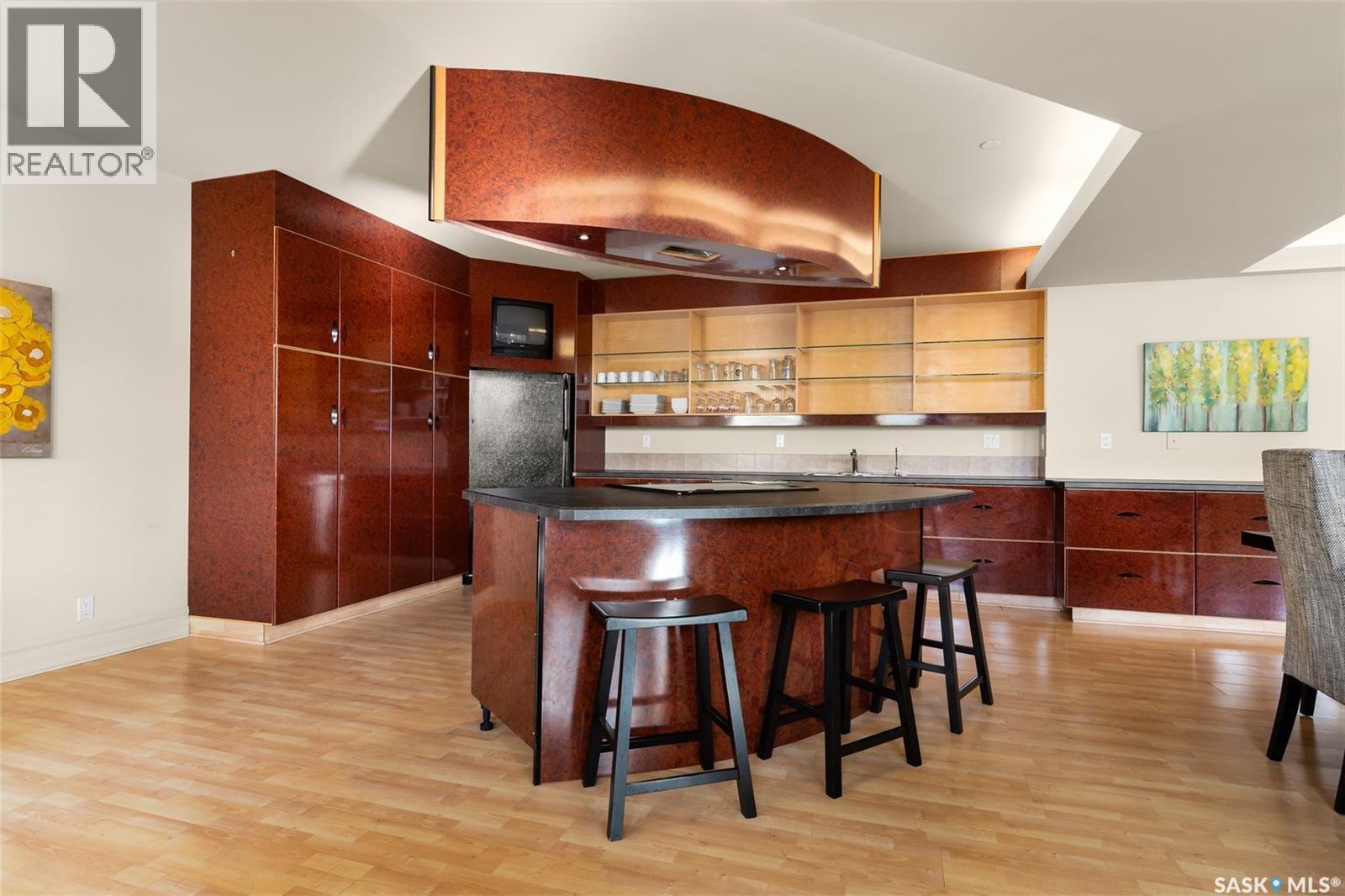300 1821 Scarth Street Property Photo 1