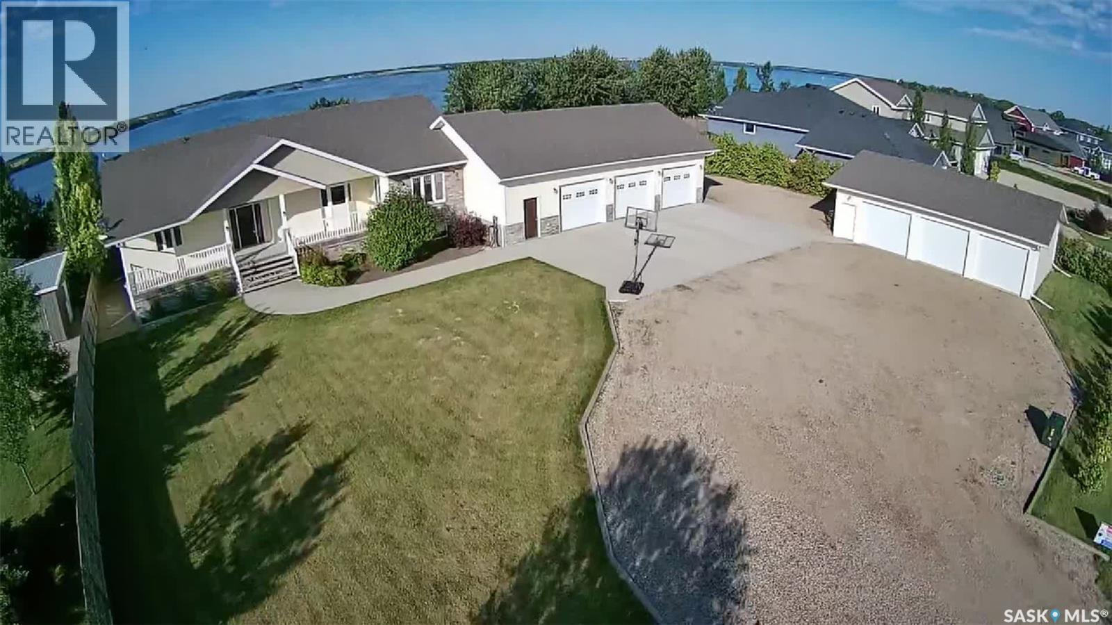 26 Pape DRIVE Property Photo 1