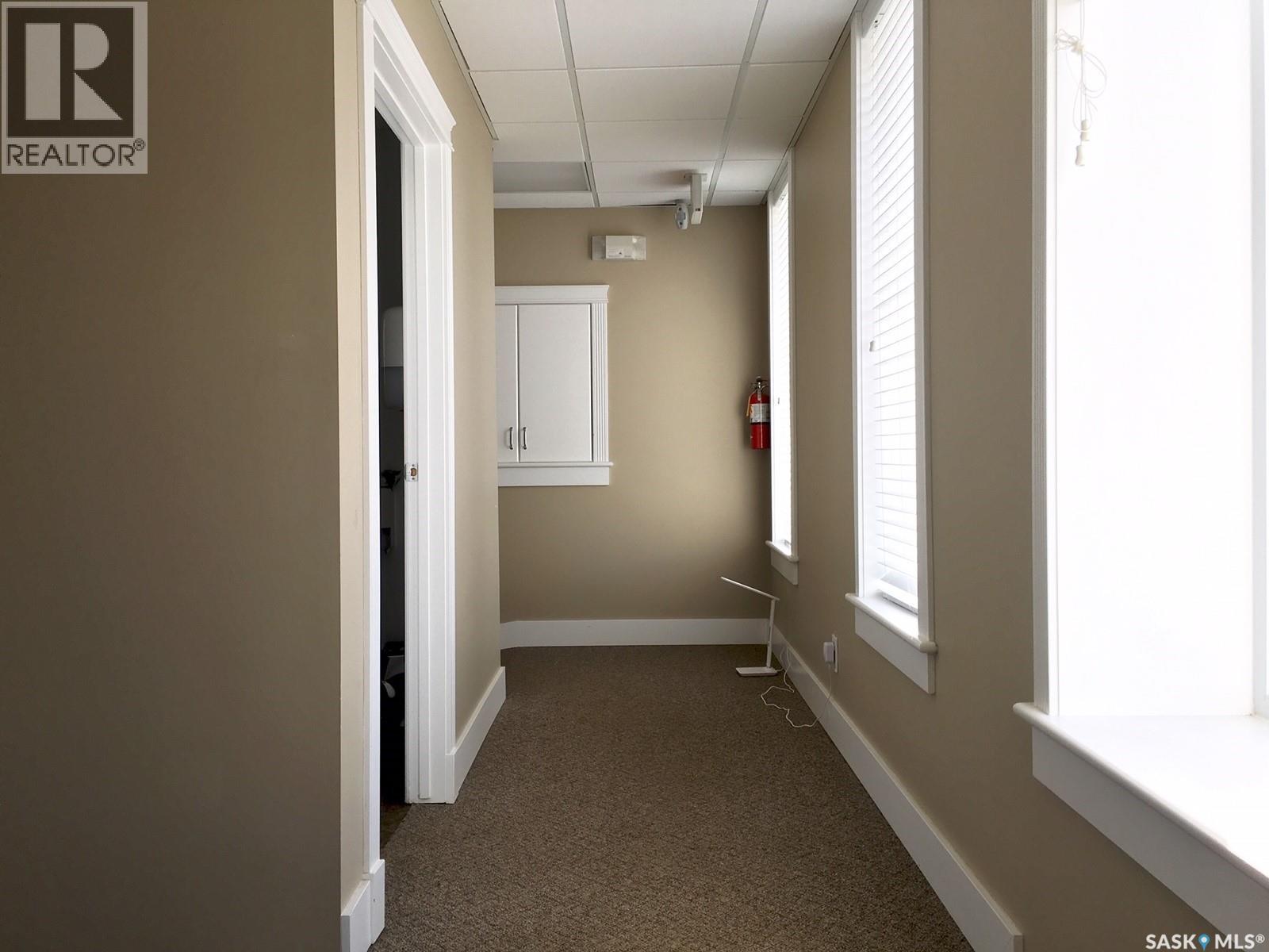 108 Main Street N Property Photo 21