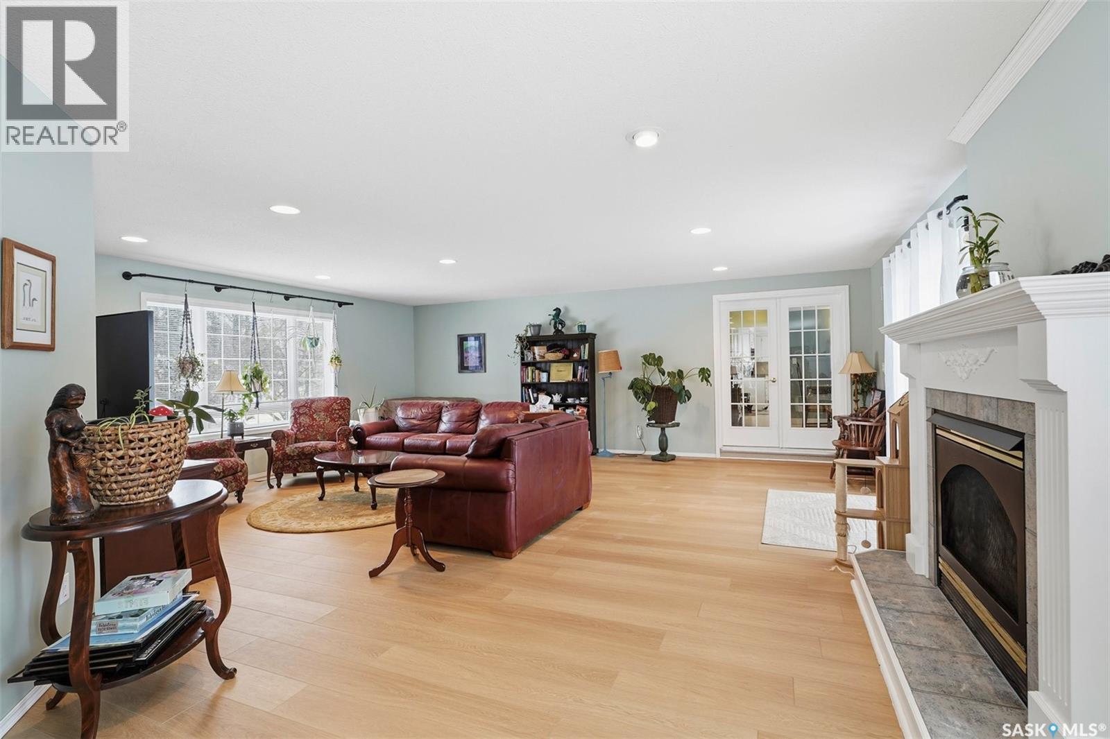 200 1st Avenue Property Photo 11