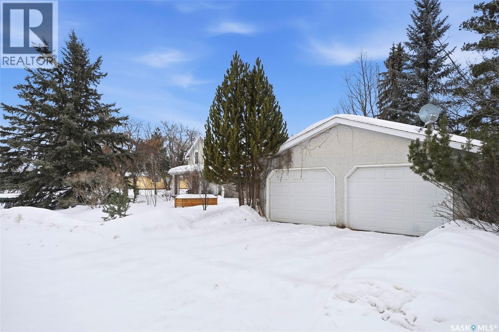 200 1st Avenue Property Photo 28